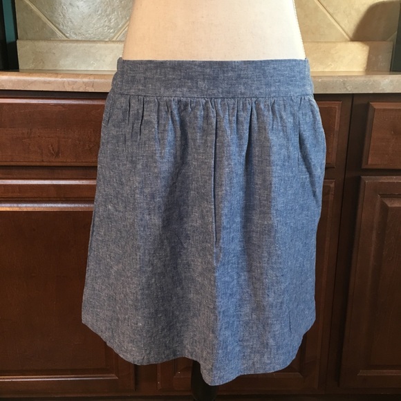 LOFT Dresses & Skirts - Loft Skirt Size Medium elastic waist with pockets